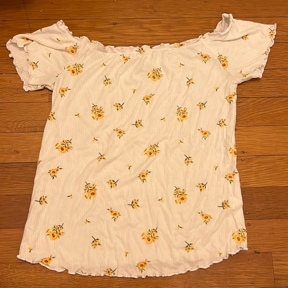 Pacsun Floral off the shoulder short sleeve